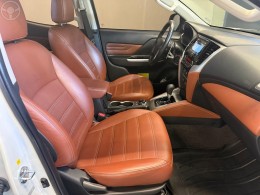MITSUBISHI - L200 TRITON 2.4 HPE-S SPORT 4X4 CD 16V DIESEL 4P AUTOMATICO - 2022/2023 - BRANCA - R$ 239.900,00