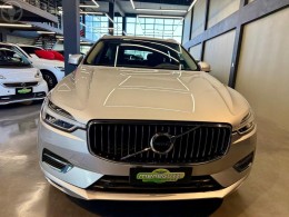 VOLVO - XC60 2.0 T8 MOMENTUM HYBRID 4P AUTOMATICO - 2020/2021 - PRATA - R$ 249.000,00
