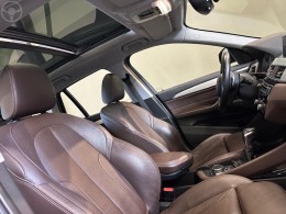 BMW - X1 2.0 16V TURBO ACTIVEFLEX XDRIVE25I SPORT 4P AUTOMATICO - 2018/2019 - CINZA - R$ 149.900,00