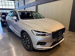 VOLVO - XC60 2.0 T8 MOMENTUM HYBRID 4P AUTOMATICO - 2020/2021 - PRATA - R$ 249.000,00