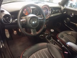 MINI - JOHN COOPER WORKS 1.6 CABRIO 16V 211CV 2P MANUAL - 2011/2012 - PRETA - R$ 135.900,00