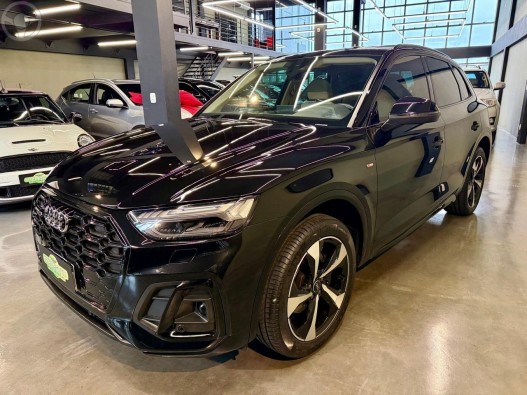 AUDI - Q5 2.0 TFSI S-LINE S TRONIC 16V 4P AUTOMATICO - 2021/2021 - PRETA - R$ 249.000,00