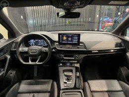 AUDI - Q5 2.0 TFSI S LINE BLACK QUATTRO S TRONIC 4P - 2021/2021 - AZUL - R$ 255.900,00