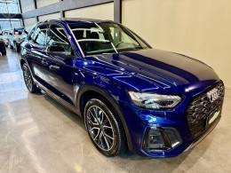 AUDI - Q5 2.0 TFSI S LINE BLACK QUATTRO S TRONIC 4P - 2021/2021 - AZUL - R$ 255.900,00