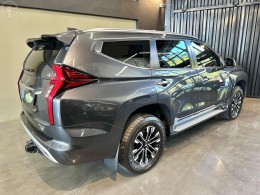 MITSUBISHI - PAJERO SPORT 2.4 HPE-S 4X4 DIESEL 4P AUTOMATICO - 2022/2023 - CINZA - R$ 299.900,00