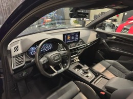 AUDI - Q5 2.0 TFSI S LINE BLACK QUATTRO S TRONIC 4P - 2021/2021 - AZUL - R$ 255.900,00