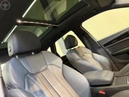 AUDI - Q5 2.0 TFSI S LINE BLACK QUATTRO S TRONIC 4P - 2021/2021 - AZUL - R$ 255.900,00