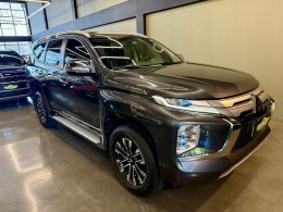 MITSUBISHI - PAJERO SPORT 2.4 HPE 4X4 DIESEL 4P AUTOMATICA - 2022/2023 - CINZA - R$ 304.900,00